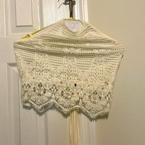 Crochet crop top with bow tie in back size xs brand new with tags